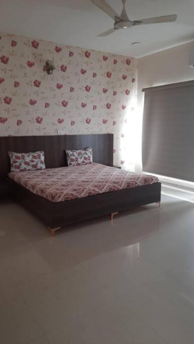 Gulmohar Villa
